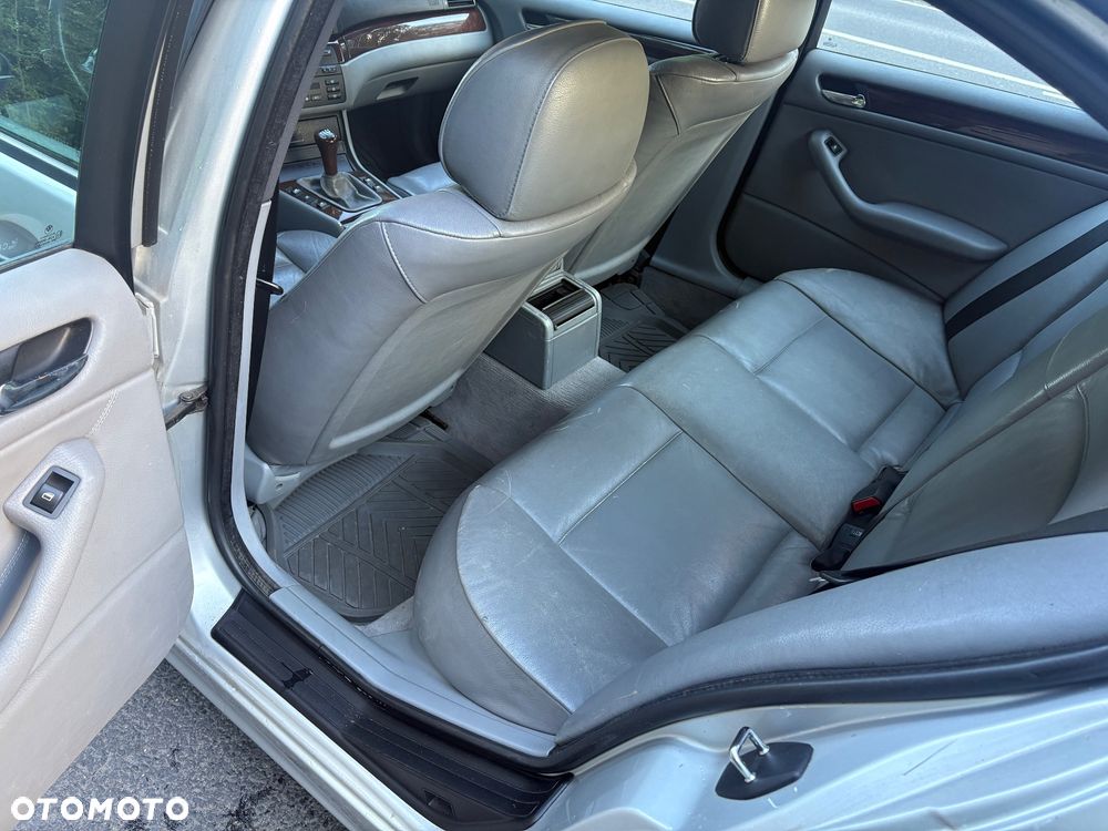 BMW Seria 3 320d - 5