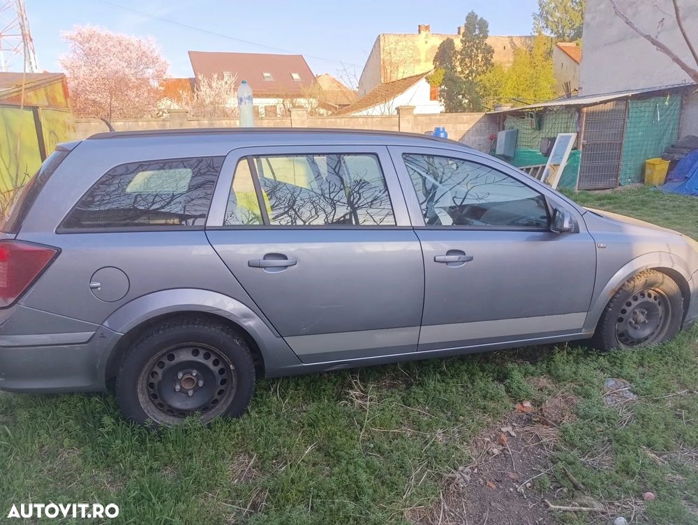 Opel Astra 1.7 CDTi Essentia - 5