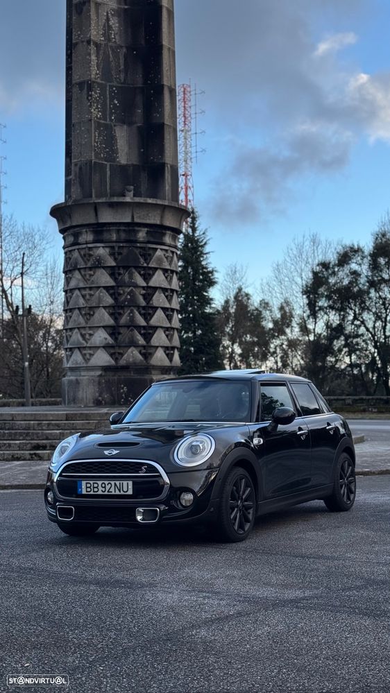 MINI 5 Portas Cooper S Auto Desportiva - 3