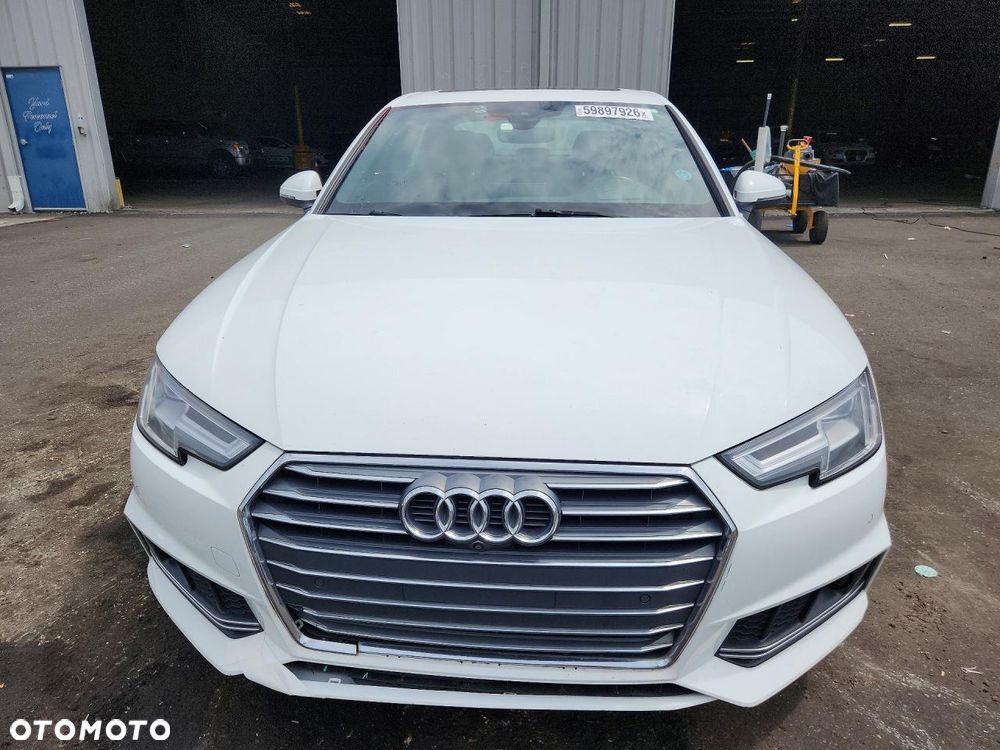Audi A4 Limousine 45 TFSI quattro S tronic design - 6