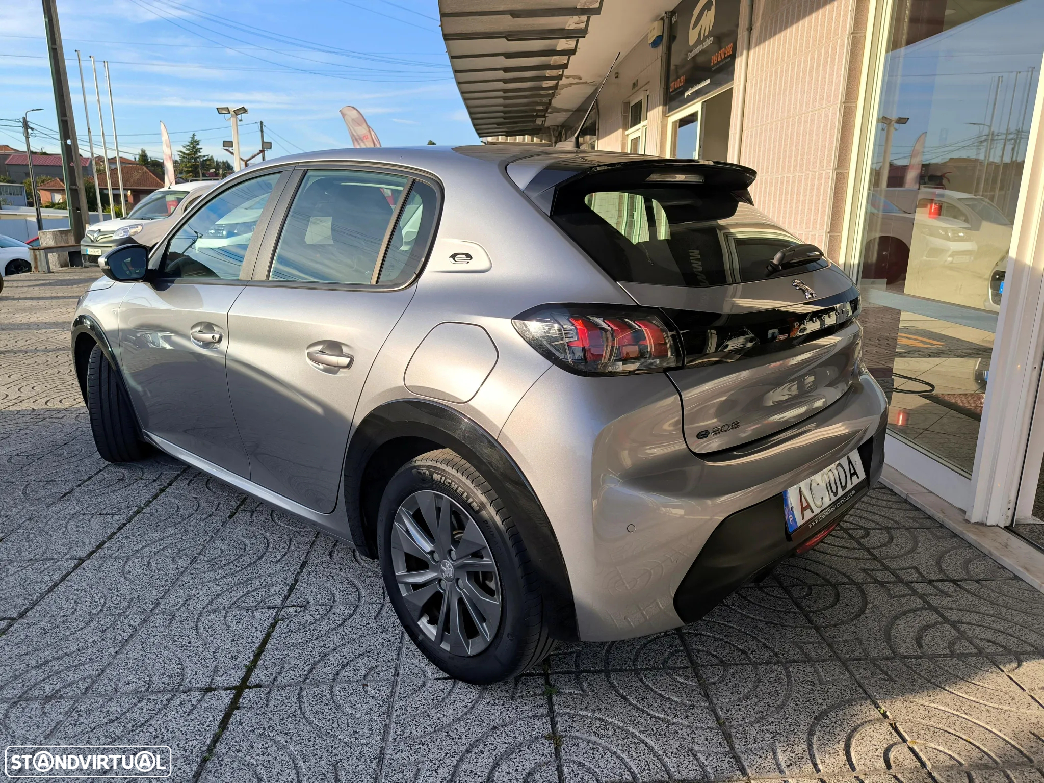 Peugeot e-208 50 kWh Active Pack - 3