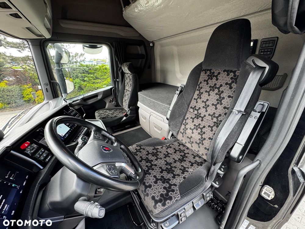 Scania R 460 A4x2NA - 26
