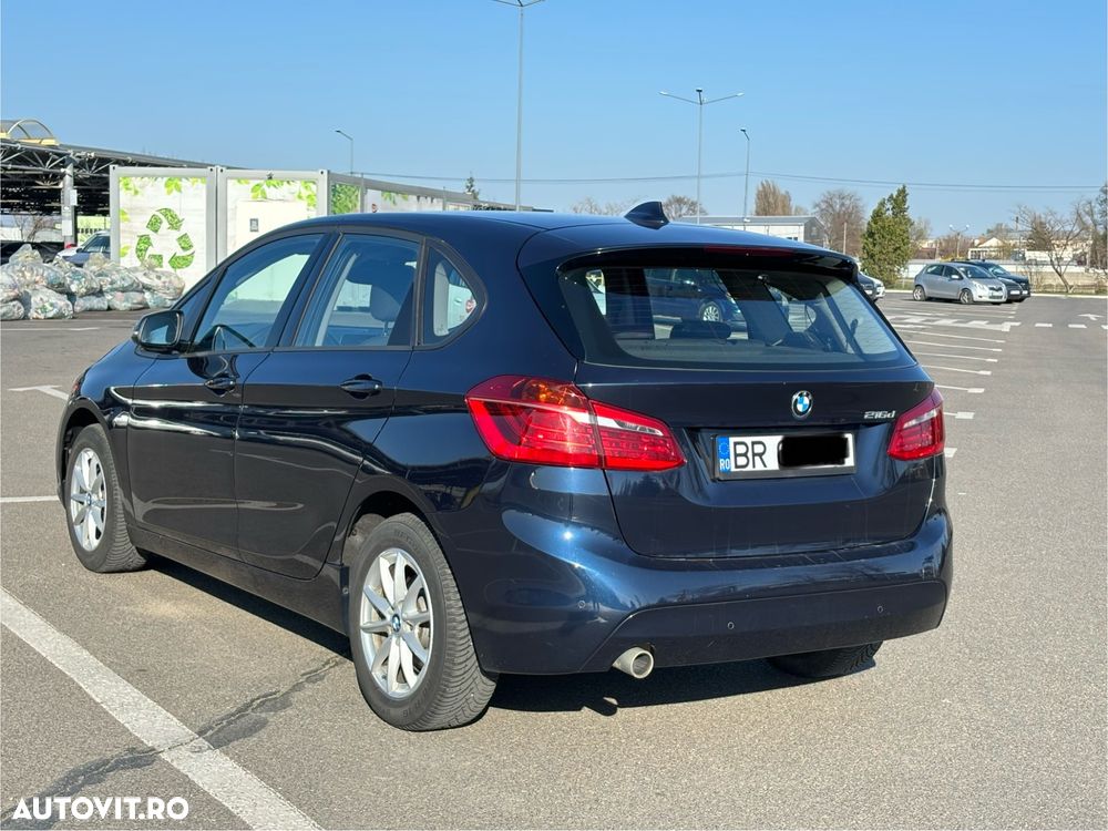 BMW Seria 2 216d - 6