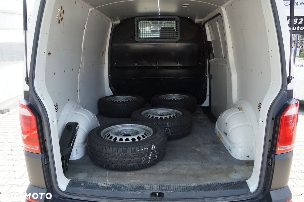 Volkswagen Transporter - 26