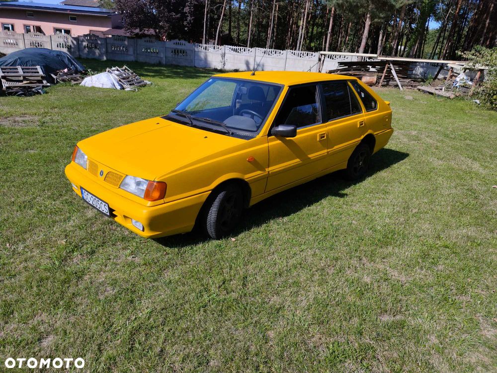 Polonez Caro - 1