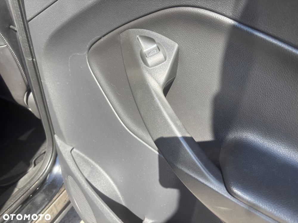 Ford Kuga 1.5 EcoBoost 2x4 Titanium - 30
