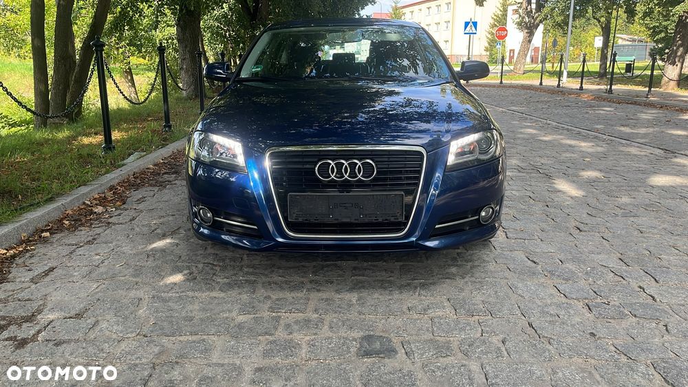 Audi A3 Sportback 1.6 TDI DPF Ambition - 2