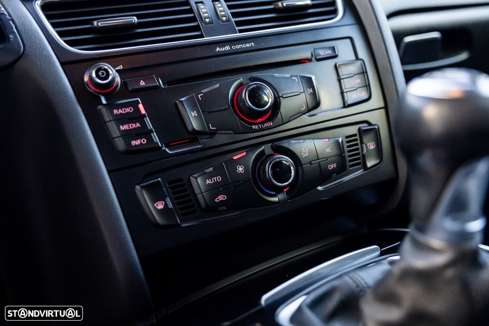 Audi A4 Avant 2.0 TDI - 33