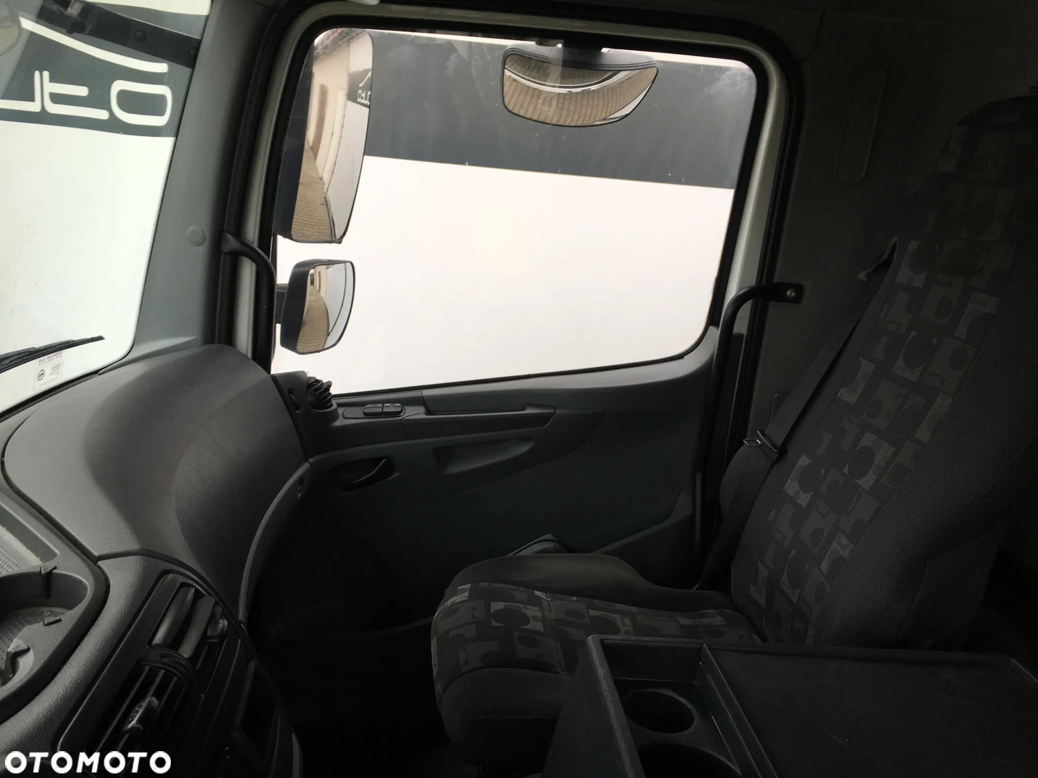 Mercedes-Benz ATEGO - 8