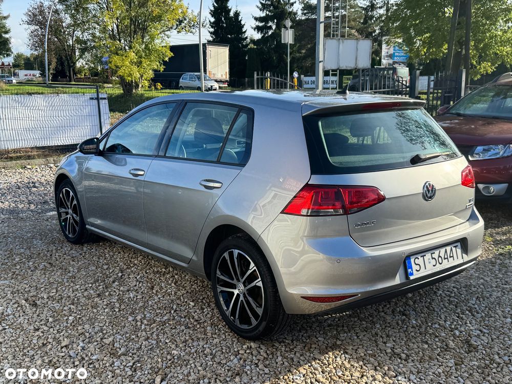 Volkswagen Golf - 9
