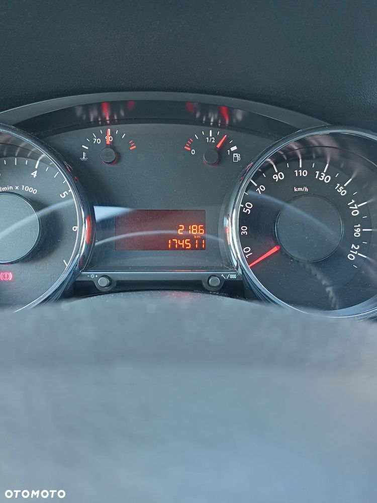 Peugeot 5008 1.6 Trendy - 30