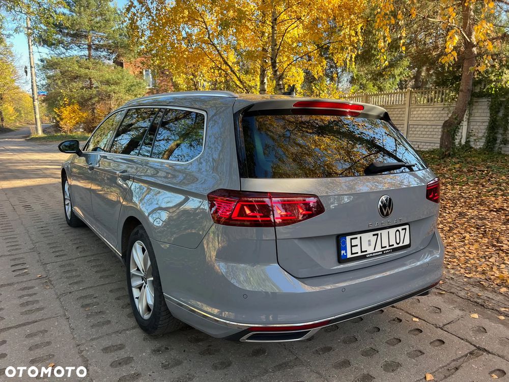 Volkswagen Passat 2.0 TDI Elegance DSG - 11