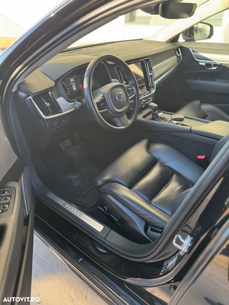 Volvo S90 D3 Geartronic Momentum Pro - 27