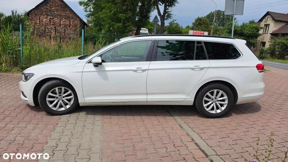 Volkswagen Passat Variant 2.0 TDI (BlueMotion Technology) Trendline - 26