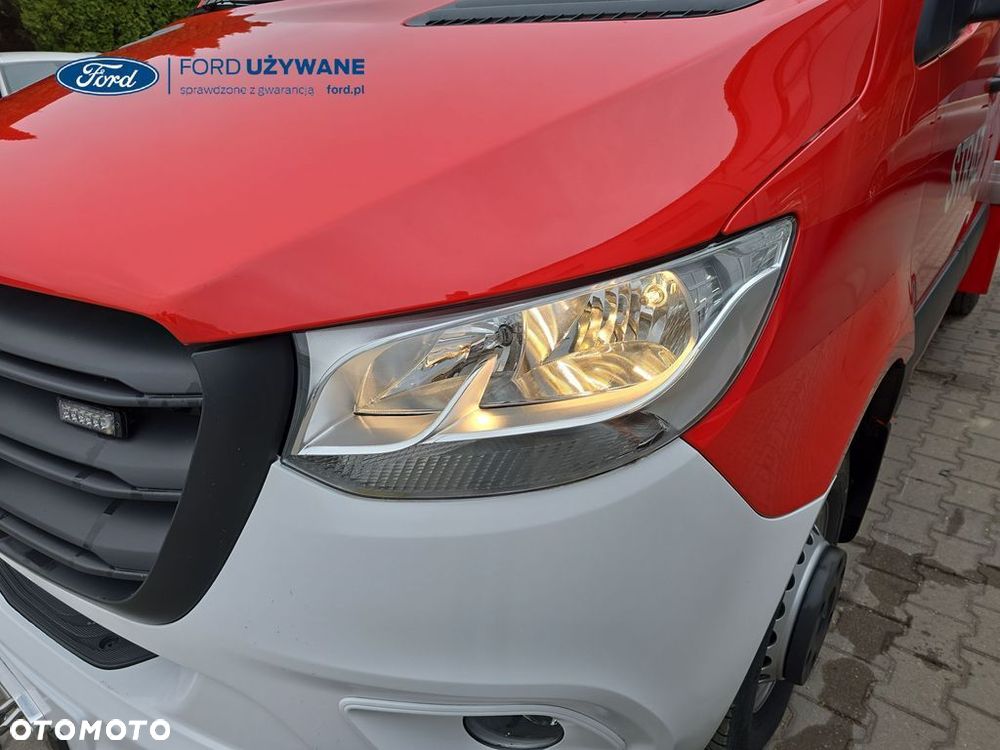 Mercedes-Benz Sprinter - 2