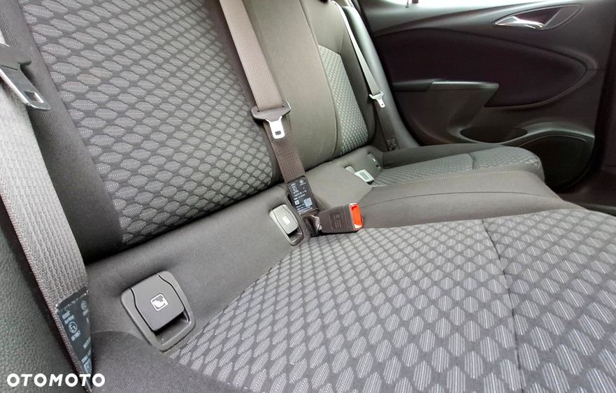 Opel Astra 1.4 T Elite - 32