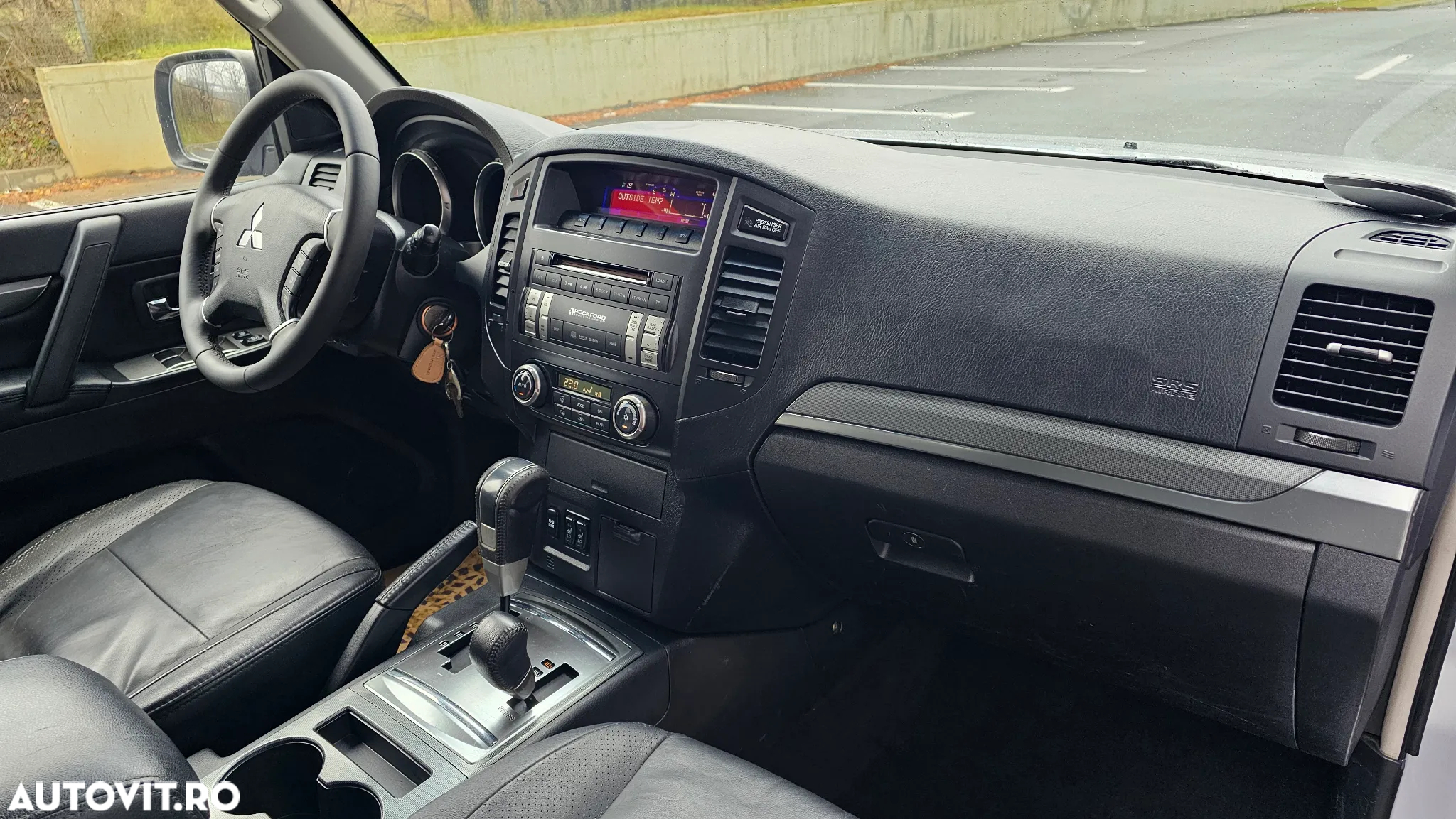 Mitsubishi Pajero LWB 3.2 DI-D Instyle A/T - 10