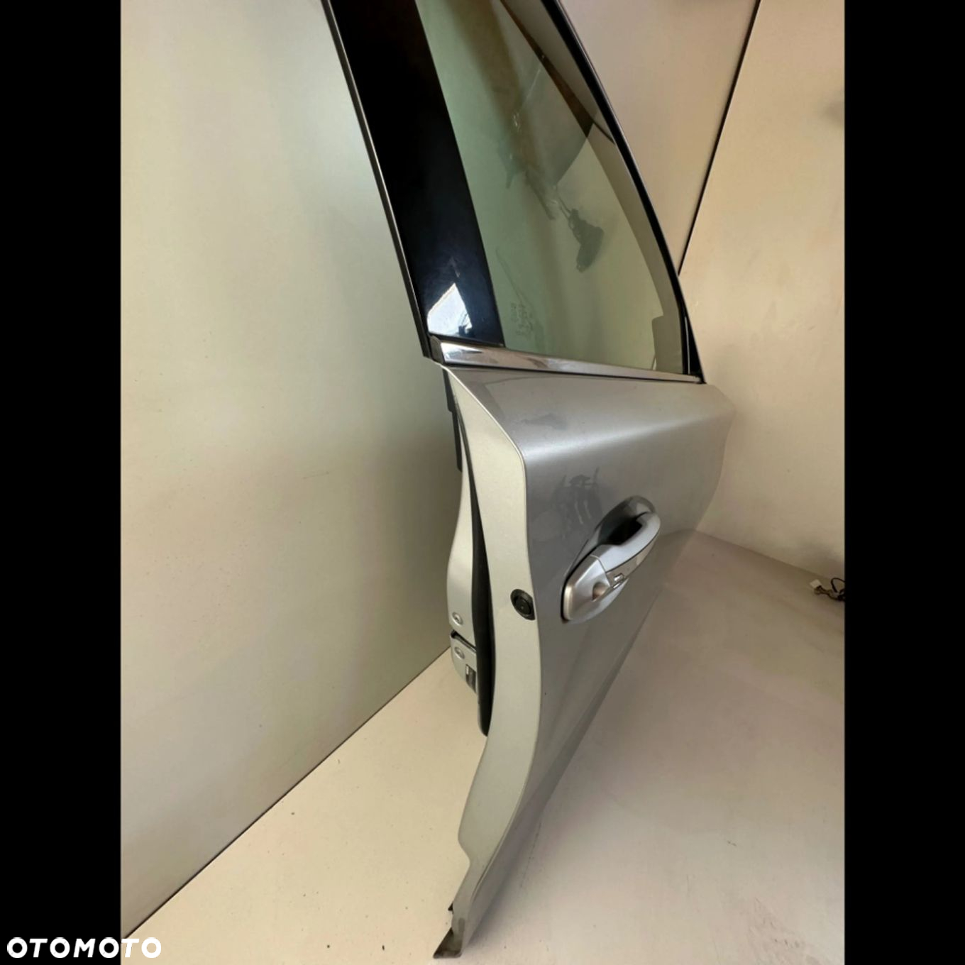 Infiniti Q50 2016 Drzwi przednie - 9