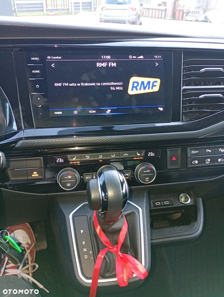 Volkswagen Multivan - 21