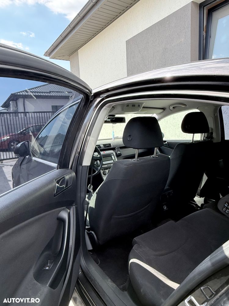 Volkswagen Passat 2.0TDI Comfortline DPF - 4
