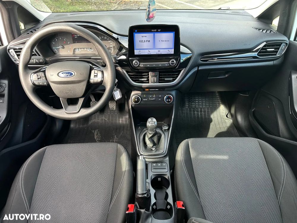 Ford Fiesta 1.1 Trend Connected - 14