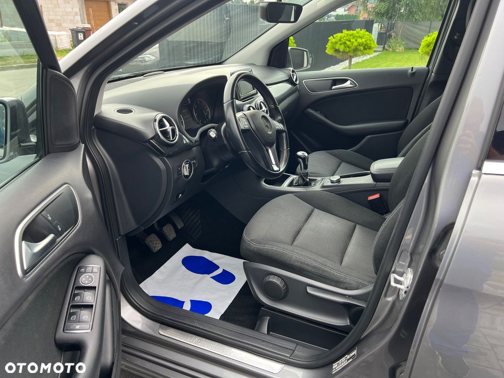 Mercedes-Benz Klasa B 200 CDI (BlueEFFICIENCY) - 11