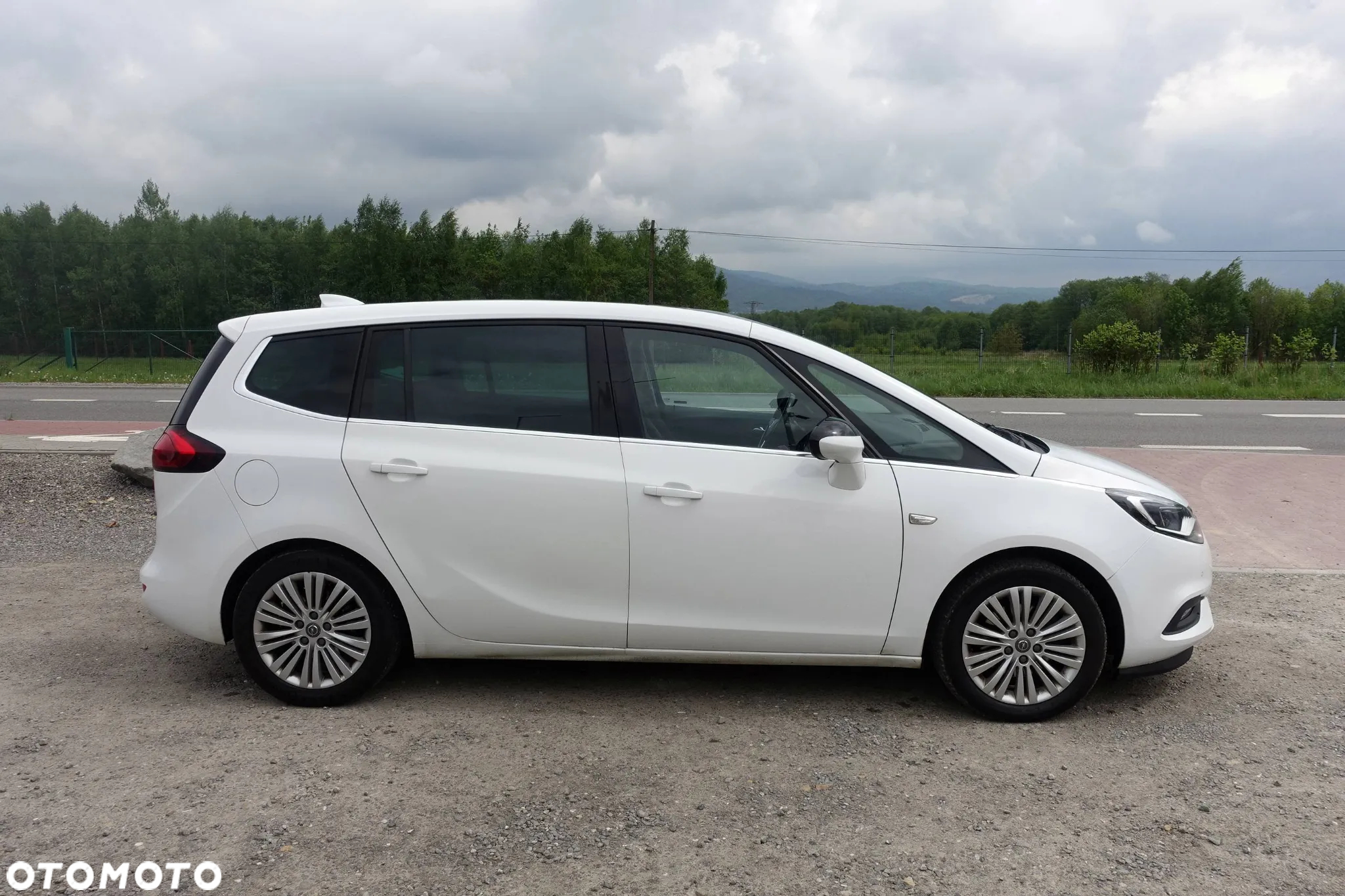 Opel Zafira 1.6 D Start/Stop Business Innovation - 4