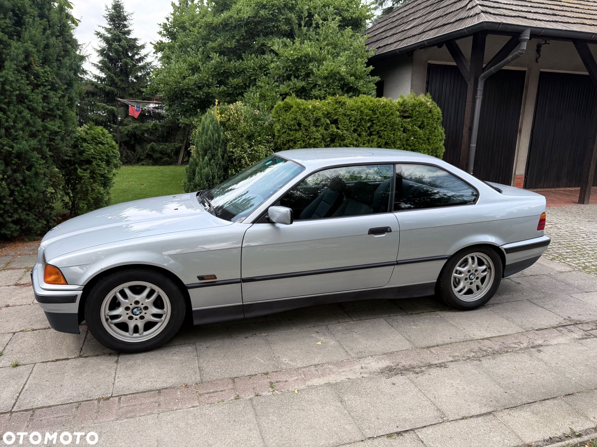 BMW Seria 3 316i - 1