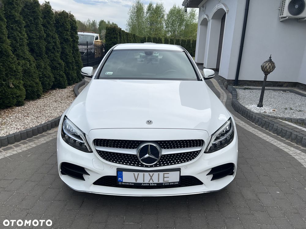 Mercedes-Benz Klasa C 180 9G-TRONIC AMG Line - 4