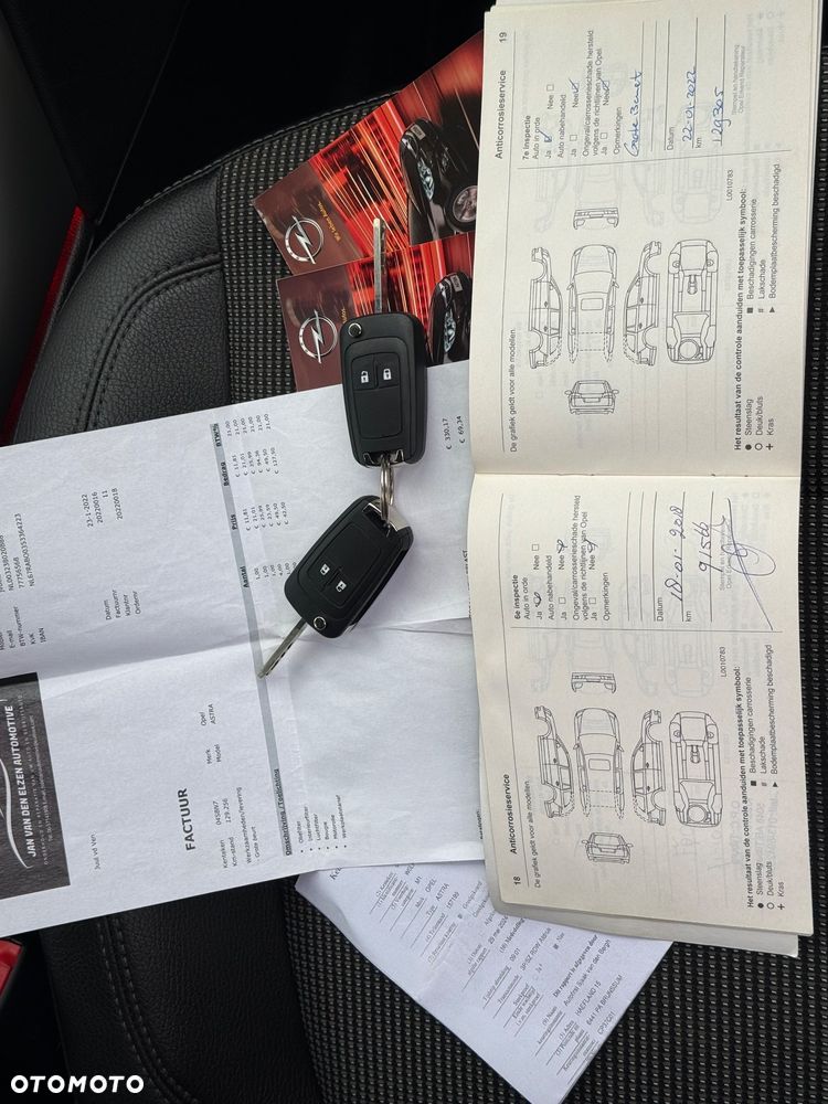 Opel Astra 1.4 Turbo Innovation - 26