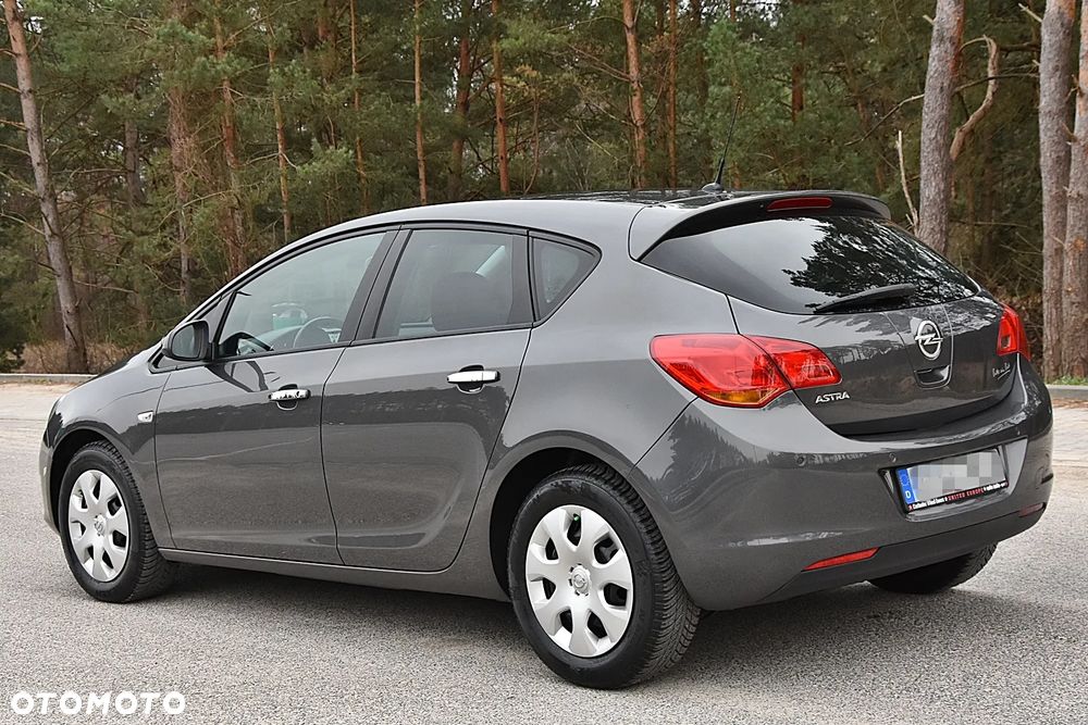 Opel Astra 1.6 Edition - 8