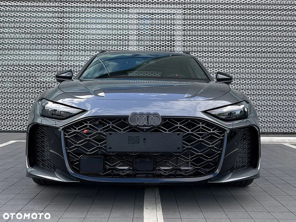 Audi RS5 Avant - 25