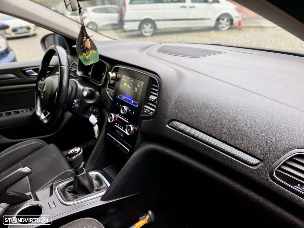 Renault Mégane 1.5 dCi Zen ECO - 29