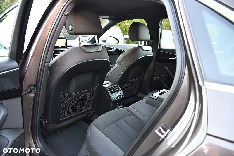 Audi A4 Limousine 1.4 TFSI Sport - 19