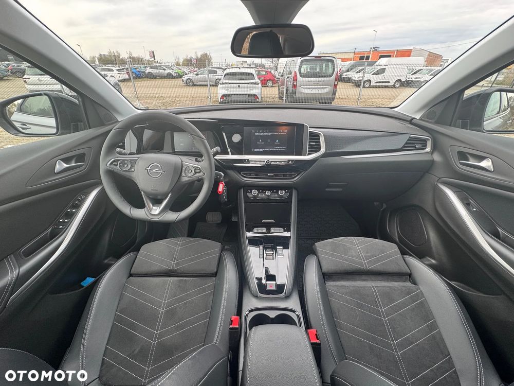 Opel Grandland X - 22