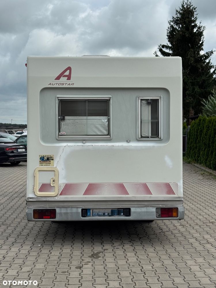 Peugeot J5 - 12