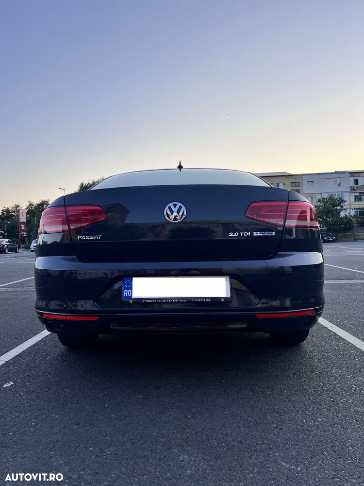 Volkswagen Passat 2.0 TDI DSG Comfortline - 5