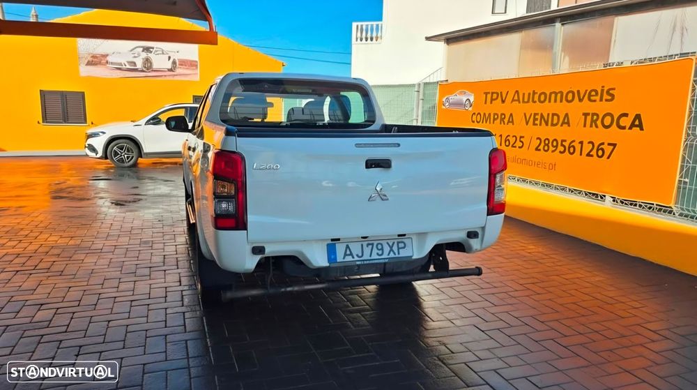 Mitsubishi L200 2.3 DI-D CD Invite 2WD - 17