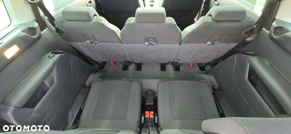 Peugeot 5008 - 25