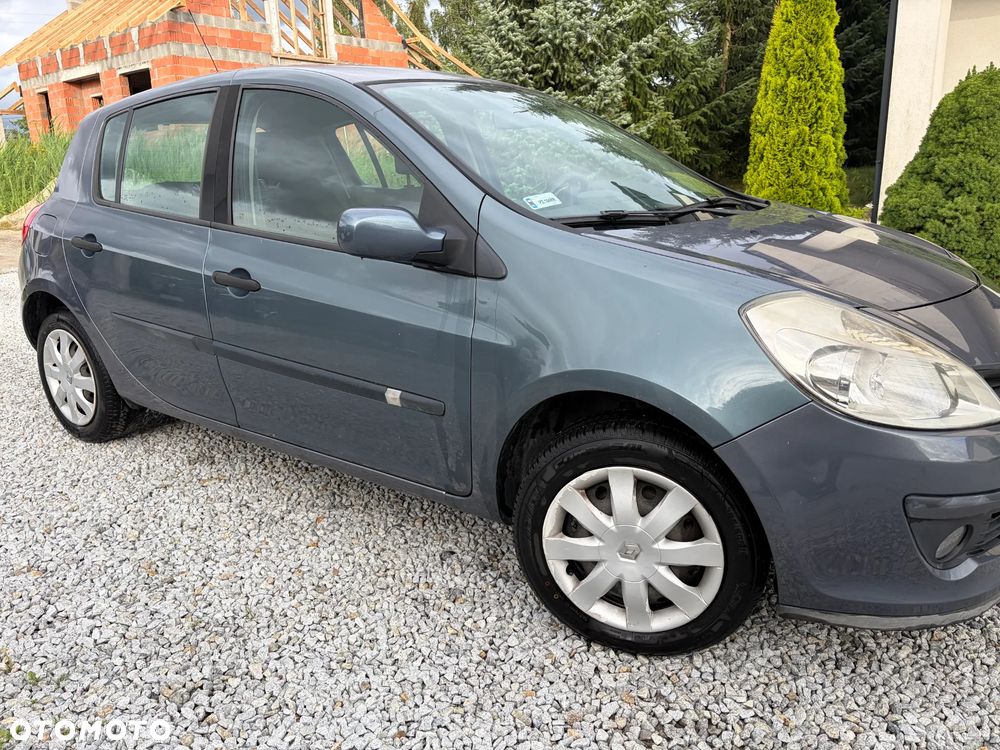 Renault Clio 1.4 16V Expression - 4