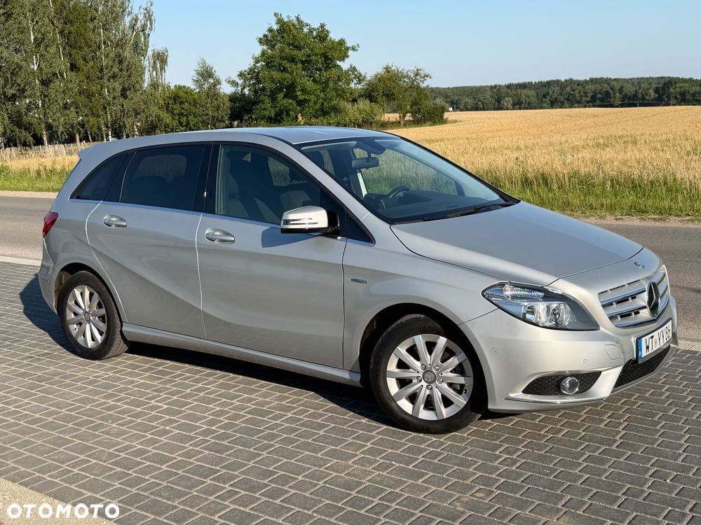 Mercedes-Benz Klasa B 180 BlueEFFICIENCY Edition - 11
