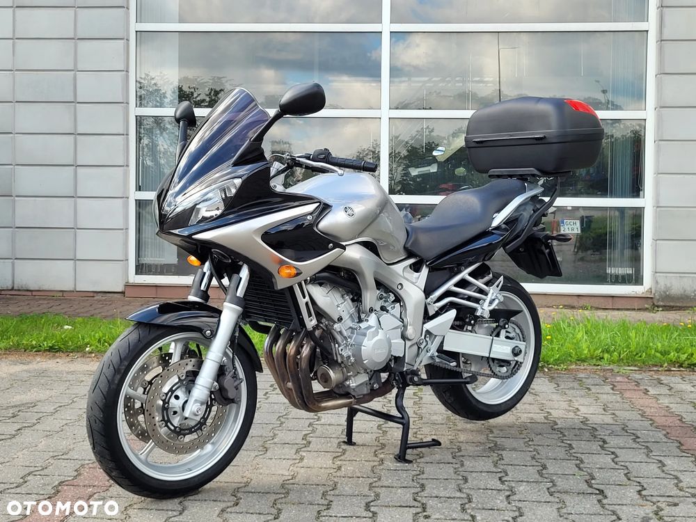Yamaha FZ6 - 12