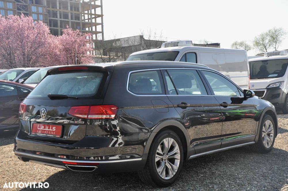 Volkswagen Passat 2.0 TDI (BlueMotion Technology) Trendline - 4
