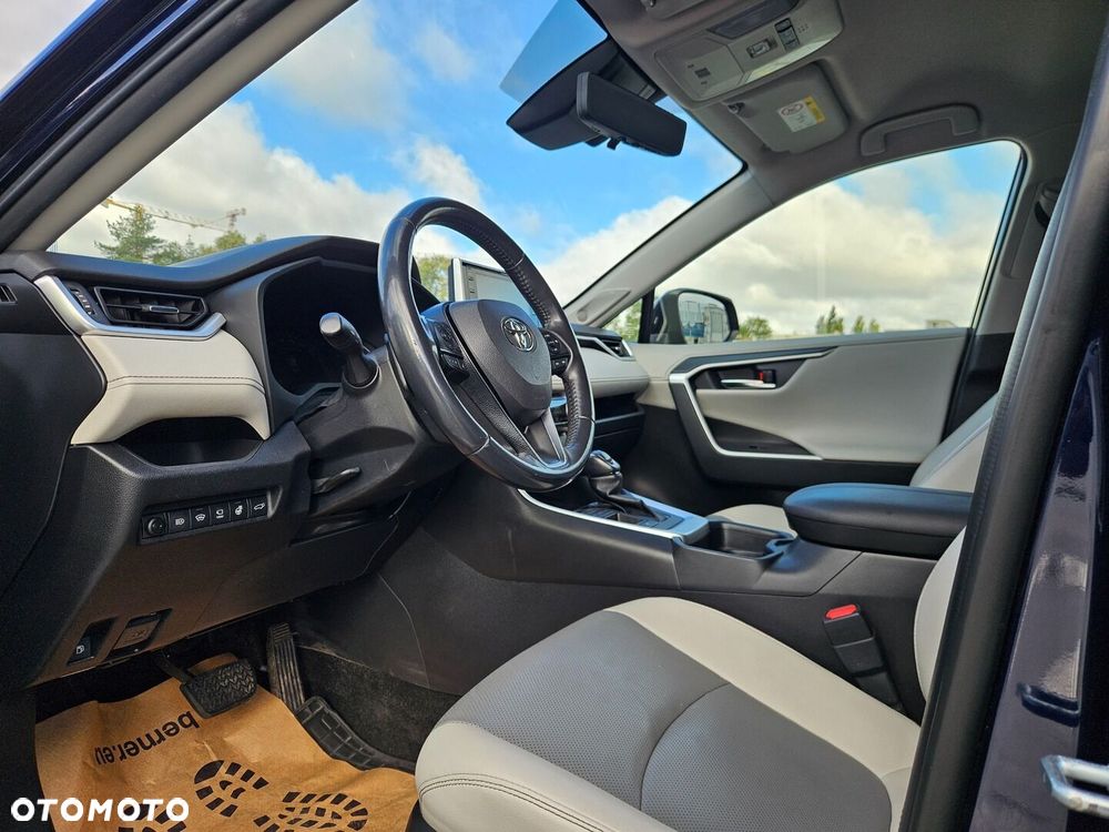 Toyota RAV4 2.5 Hybrid Executive 4x2 - 18