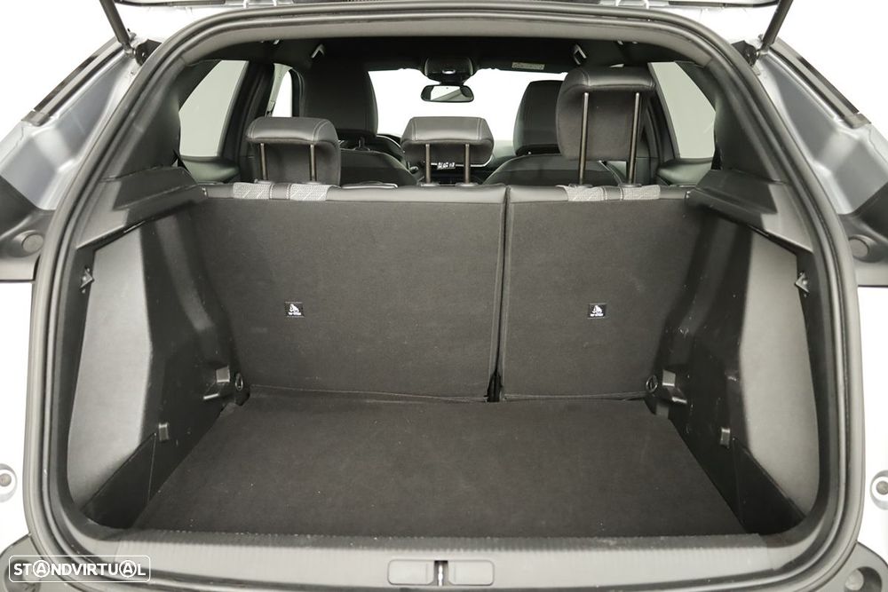 Peugeot 2008 1.2 PureTech Allure - 22