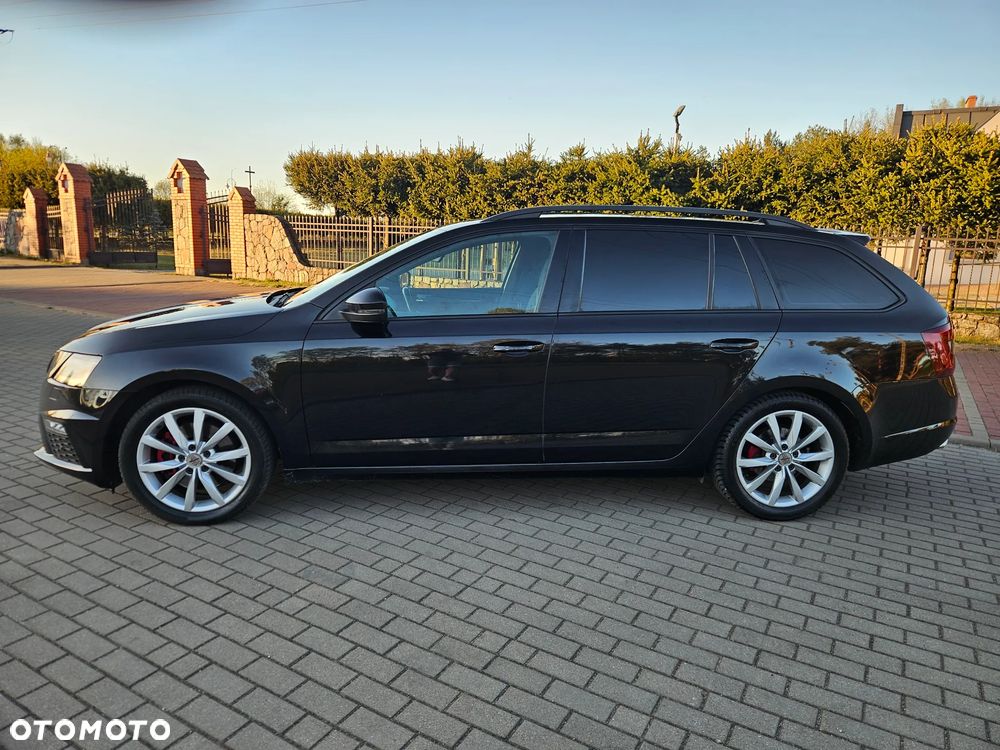 Skoda Octavia 2.0 TDI DSG RS - 3