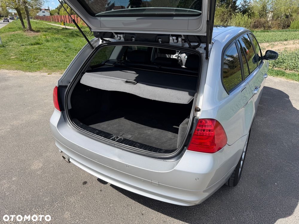 BMW Seria 3 320d DPF - 3