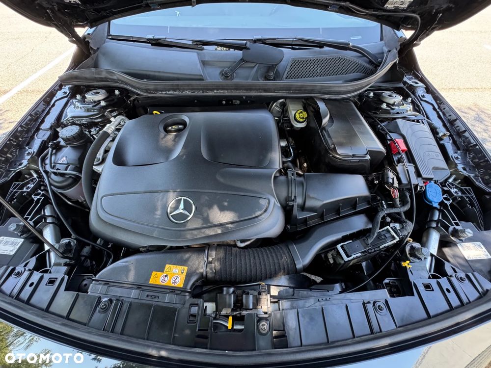 Mercedes-Benz GLA 250 4Matic 7G-DCT AMG Line - 38