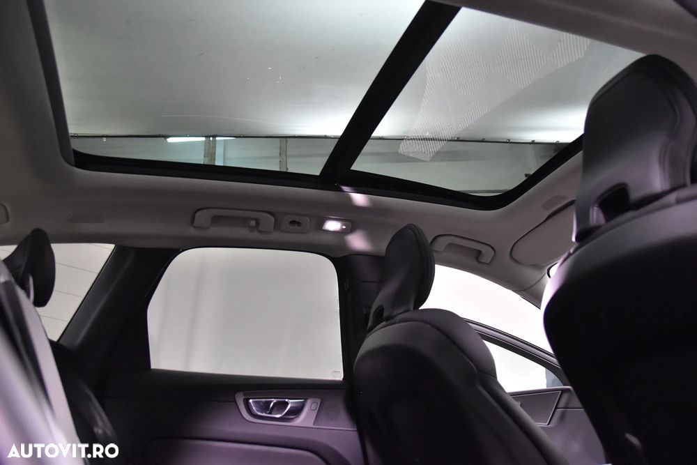 Volvo XC 60 T6 AWD Recharge Geartronic Inscription Expression - 21