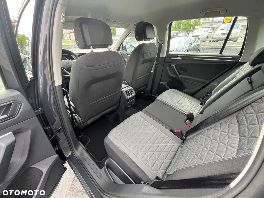 Volkswagen Tiguan - 14